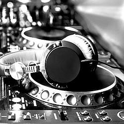 Techno Radio Caprice